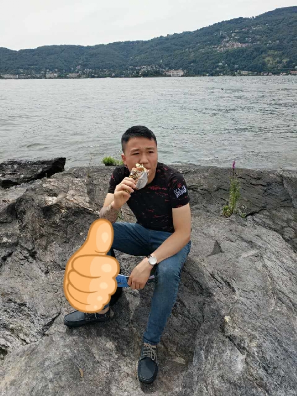 绚烂背后的平淡的第一张照片--长泰相亲网