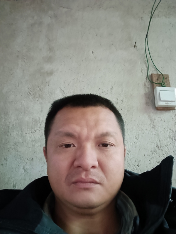 兰成龙的第四张照片--长泰相亲网